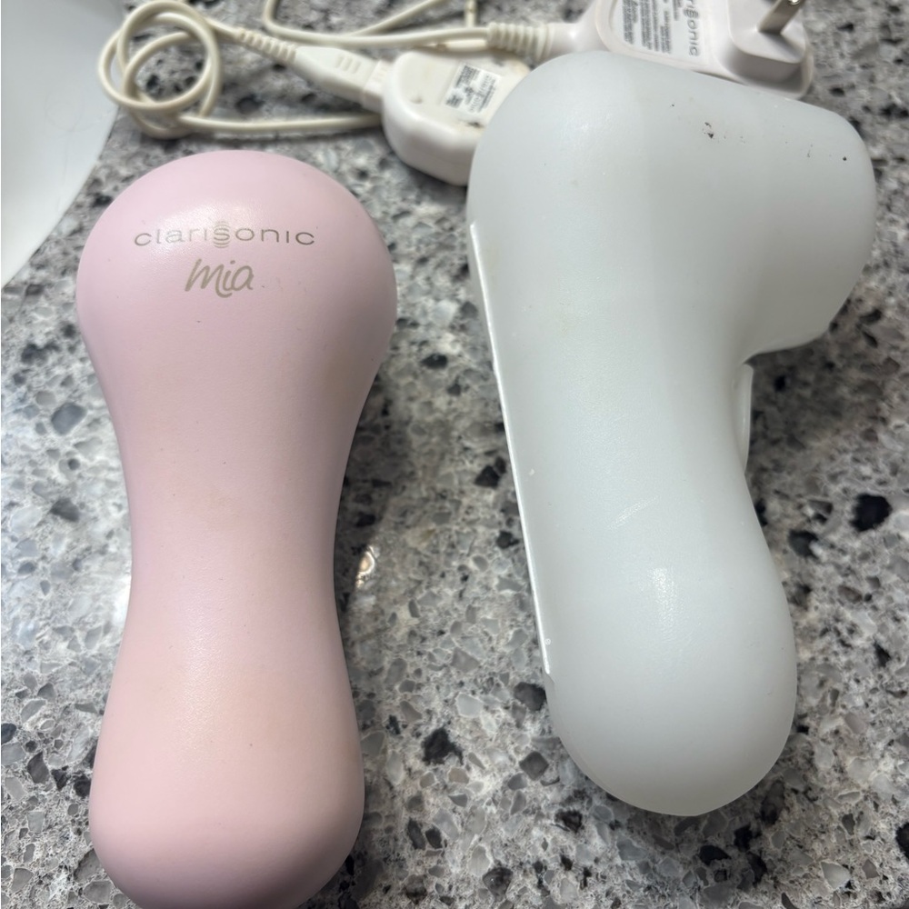 Clarisonic Mia Facial Cleansing Brush - Light Pink